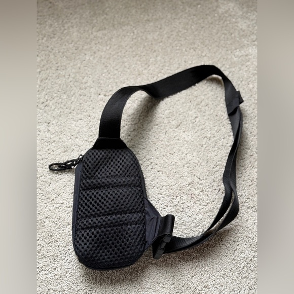 Nike Crossbody Bag (mini) LIKE NEW black brown belt bag - Picture 4 of 7